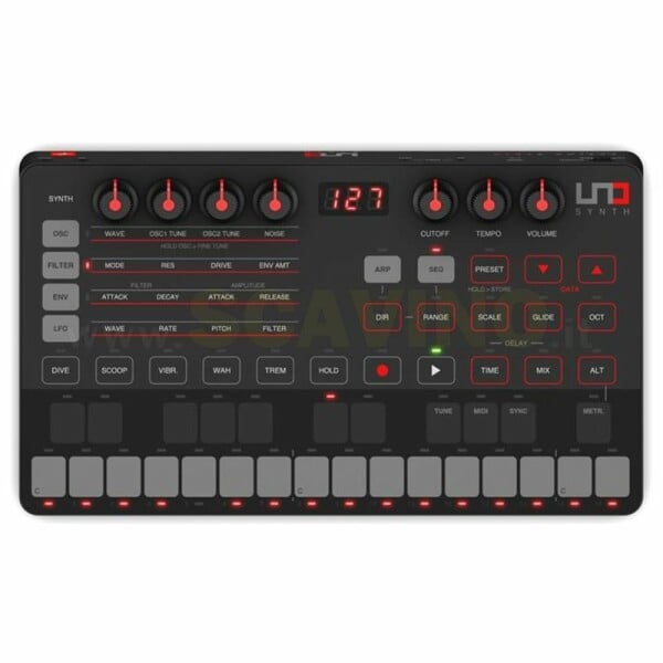 IK Multimedia UNO Synth Sintetizzatore Analogico