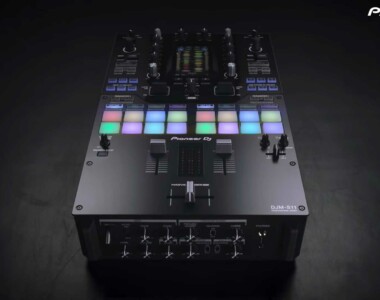 Pioneer DJM S11 Battle Mixer