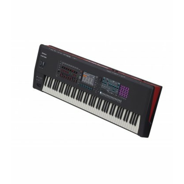 ROLAND FANTOM 8