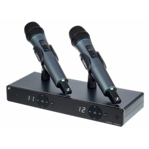 SENNHEISER XSW 1-825 WIRELESS SET: DUAL VOCAL B-BAND 614-638 MHz