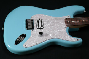 stratocaster tom delonge
