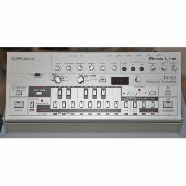 ROLAND TB-03