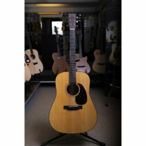 D18 CHITARRA ACUSTICA