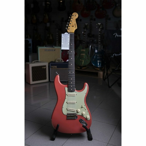 STRATOCASTER® '60 LIMITED EDITION RELIC® FADED AGED TAHITIAN CORAL