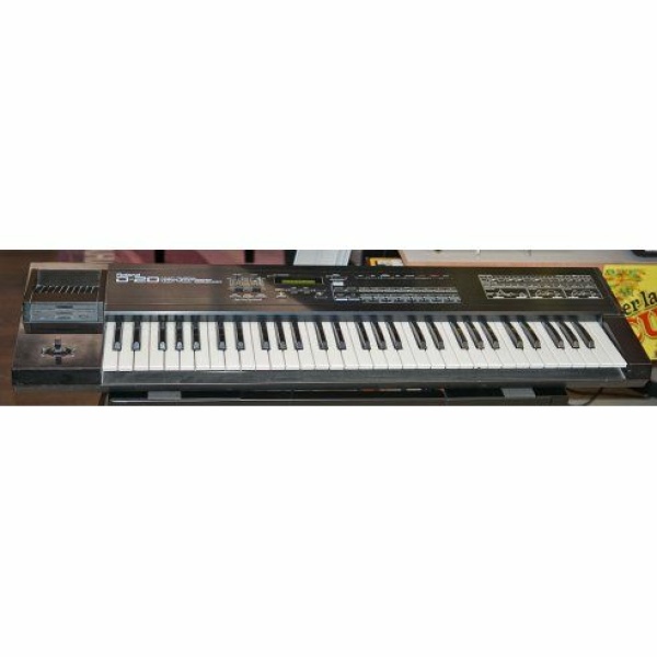 ROLAND D20