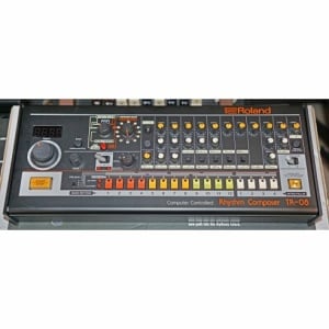 ROLAND TR-08