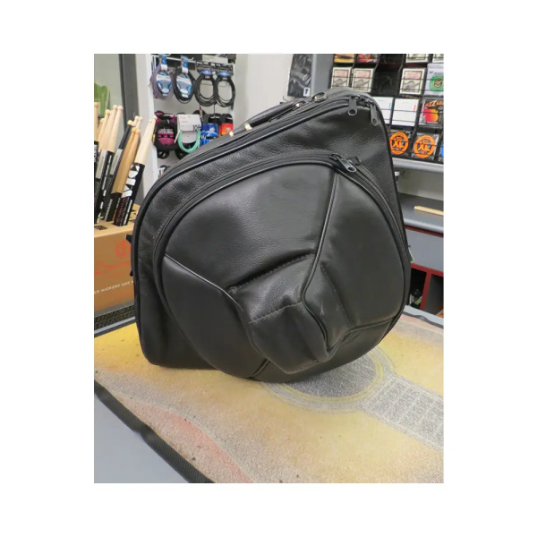 BAGS con Campana Smontabile in Pelle Nera per Corno