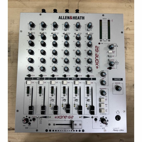 usato Allen & Heath XONE62 Mixer 6 Canali Professionale per DJ