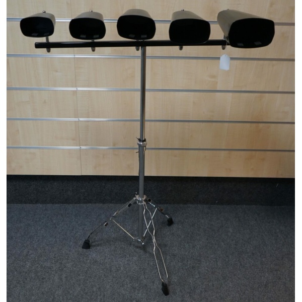 OP-CB-05 COWBELL CON STAND