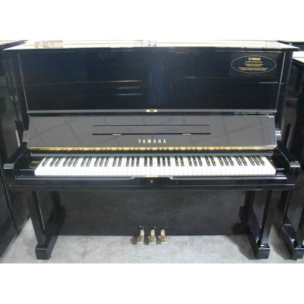 Yamaha U3HPE Pianoforte Verticale Nero