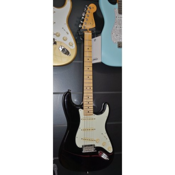 FENDER AM PRO II STRATOCASTER BK