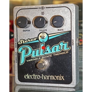 ELECTRO HARMONIX STEREO PULSAR TREMOLO