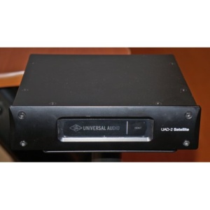 UNIVERSAL AUDIO UAD-2 SATELLITE QUAD CORE TB2