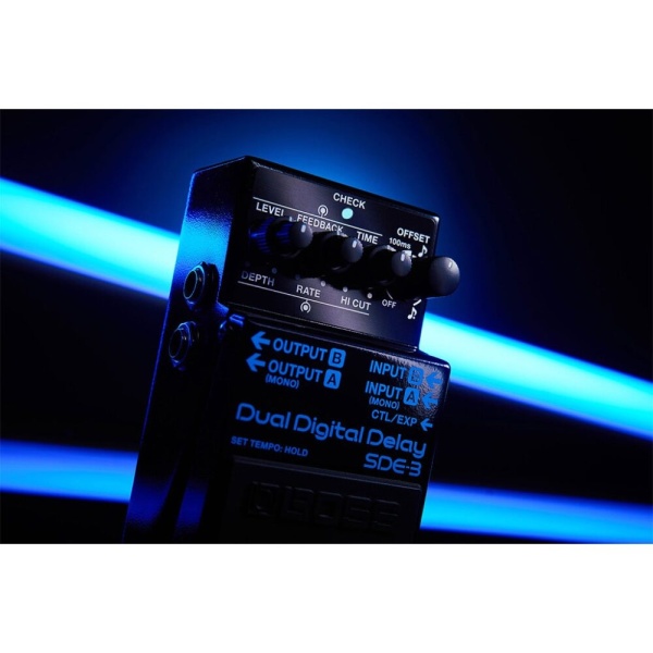 SDE-3 DUAL DIGITAL DELAY PEDALE