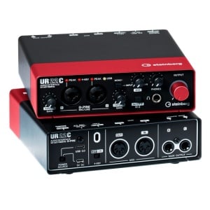 Steinberg UR22C Red