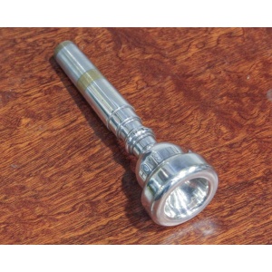 usato Bach 1 1/2C Bocchino per Tromba Argentato
