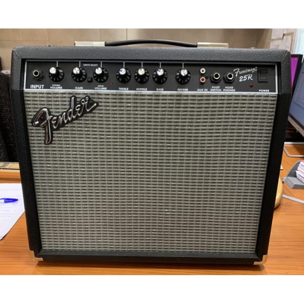 usato Fender amplif. Frontman 25