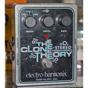 ELECTRO HARMONIX THE CLONE THEORY
