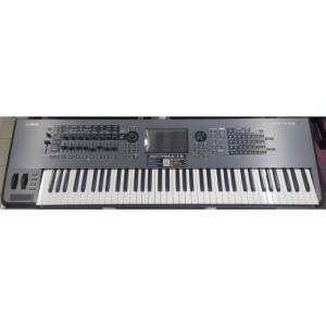 YAMAHA MONTAGE 7