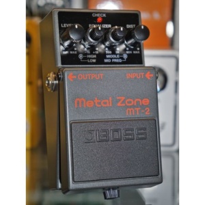 BOSS MT-2