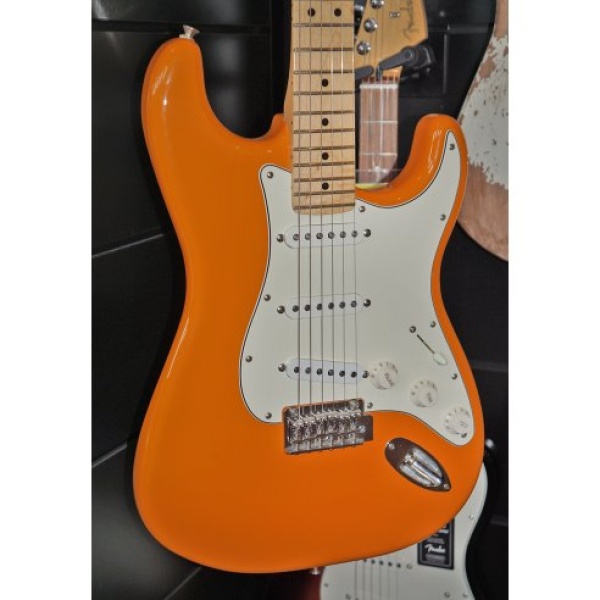 FENDER PLAYER STRATOCASTER CAPRI ORANGE