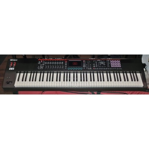 ROLAND FA-06