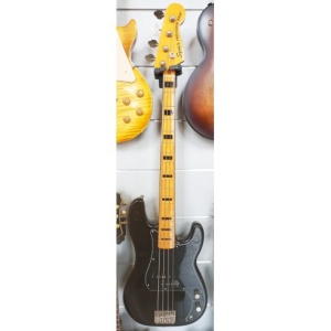 SQUIER CLASSIC VIBE 70S P BASS