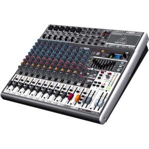 BEHRINGER XENYX X1832USB