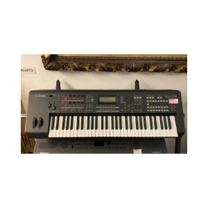 YAMAHA MOXF6 *USATO*