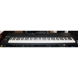 NATIVE INSTRUMENTS KOMPLETE KONTROL S88 MKII