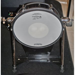 ROLAND KD120BK