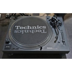 TECHNICS SL1210 MK7