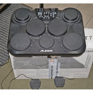 ALESIS COMPACT 7