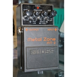 BOSS MT-2 METAL ZONE