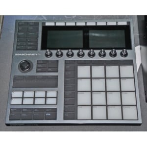 NATIVE INSTRUMENTS MASCHINE+