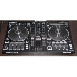 ROLAND DJ-202