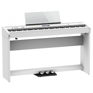 Roland FP60X WH Home Bundle Pianoforte Digitale 88 Tasti Bianco con Supporto e Pedaliera