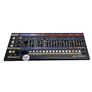 ROLAND JU-06A